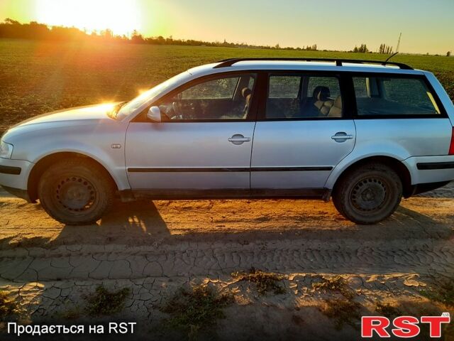 Серый Фольксваген Пассат, объемом двигателя 1.6 л и пробегом 280 тыс. км за 4580 $, фото 3 на Automoto.ua