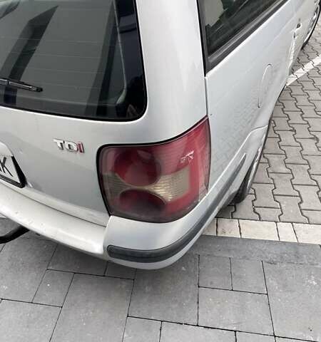 Сірий Фольксваген Пассат, об'ємом двигуна 1.9 л та пробігом 383 тис. км за 2950 $, фото 14 на Automoto.ua