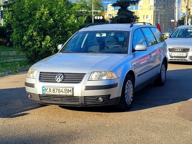 Сірий Фольксваген Пассат, об'ємом двигуна 1.6 л та пробігом 292 тис. км за 3499 $, фото 1 на Automoto.ua