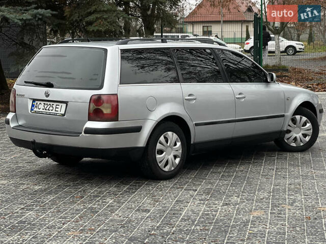 Серый Фольксваген Пассат, объемом двигателя 1.6 л и пробегом 246 тыс. км за 3350 $, фото 9 на Automoto.ua