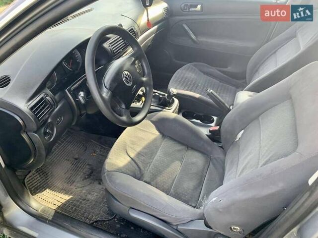 Серый Фольксваген Пассат, объемом двигателя 1.9 л и пробегом 350 тыс. км за 4050 $, фото 3 на Automoto.ua