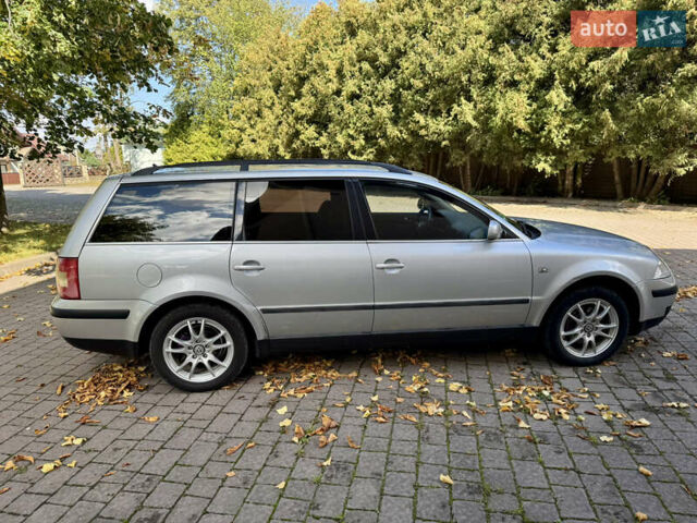 Серый Фольксваген Пассат, объемом двигателя 1.6 л и пробегом 245 тыс. км за 3600 $, фото 8 на Automoto.ua