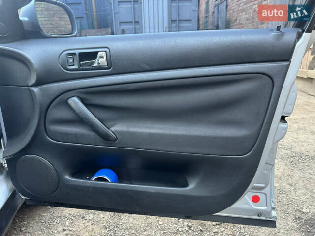 Серый Фольксваген Пассат, объемом двигателя 1.6 л и пробегом 222 тыс. км за 5200 $, фото 8 на Automoto.ua