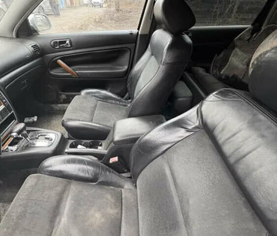 Серый Фольксваген Пассат, объемом двигателя 2.5 л и пробегом 222 тыс. км за 2100 $, фото 3 на Automoto.ua