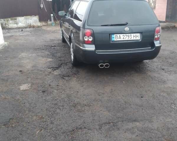 Серый Фольксваген Пассат, объемом двигателя 1.6 л и пробегом 250 тыс. км за 5050 $, фото 20 на Automoto.ua