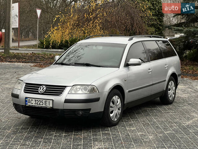 Серый Фольксваген Пассат, объемом двигателя 1.6 л и пробегом 246 тыс. км за 3350 $, фото 17 на Automoto.ua