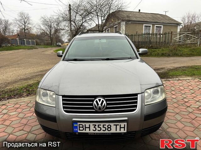 Серый Фольксваген Пассат, объемом двигателя 1.6 л и пробегом 270 тыс. км за 3950 $, фото 7 на Automoto.ua