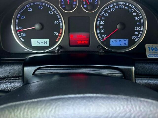 Серый Фольксваген Пассат, объемом двигателя 1.6 л и пробегом 284 тыс. км за 4500 $, фото 13 на Automoto.ua