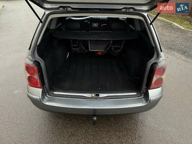 Сірий Фольксваген Пассат, об'ємом двигуна 1.9 л та пробігом 350 тис. км за 4450 $, фото 12 на Automoto.ua