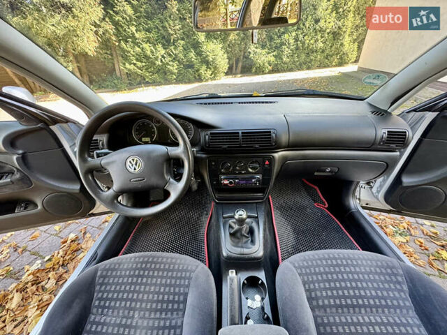 Серый Фольксваген Пассат, объемом двигателя 1.6 л и пробегом 245 тыс. км за 3500 $, фото 15 на Automoto.ua