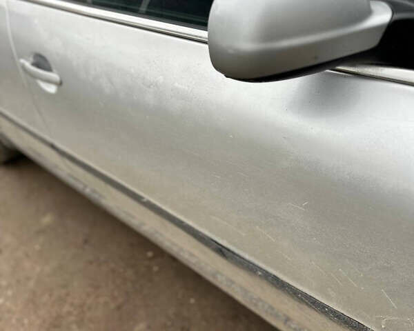 Серый Фольксваген Пассат, объемом двигателя 1.9 л и пробегом 332 тыс. км за 2700 $, фото 4 на Automoto.ua