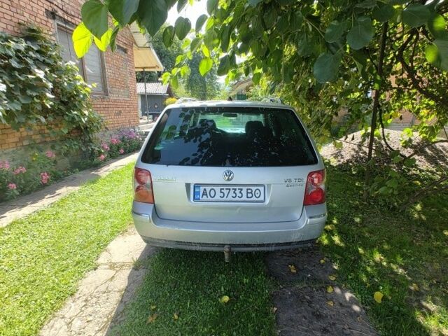 Серый Фольксваген Пассат, объемом двигателя 2.5 л и пробегом 220 тыс. км за 3500 $, фото 2 на Automoto.ua