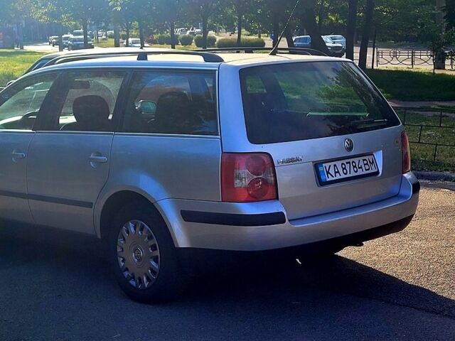 Сірий Фольксваген Пассат, об'ємом двигуна 1.6 л та пробігом 292 тис. км за 3499 $, фото 4 на Automoto.ua