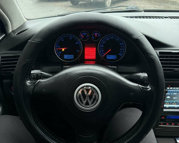 Сірий Фольксваген Пассат, об'ємом двигуна 1.9 л та пробігом 350 тис. км за 4450 $, фото 25 на Automoto.ua