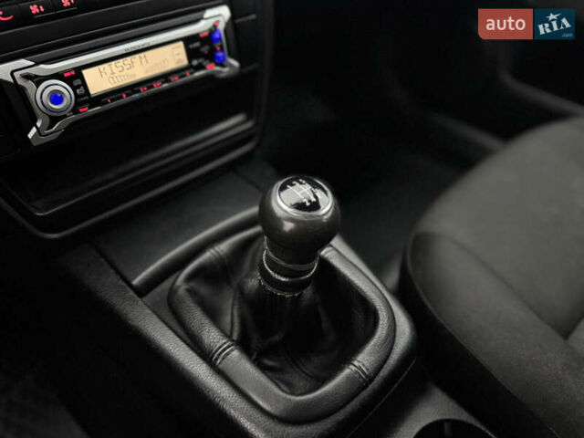 Серый Фольксваген Пассат, объемом двигателя 2 л и пробегом 254 тыс. км за 3990 $, фото 14 на Automoto.ua