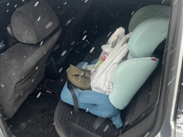 Серый Фольксваген Пассат, объемом двигателя 2 л и пробегом 320 тыс. км за 4850 $, фото 8 на Automoto.ua