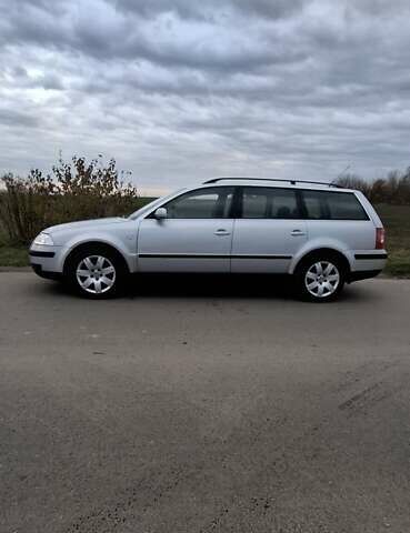 Серый Фольксваген Пассат, объемом двигателя 1.78 л и пробегом 194 тыс. км за 4800 $, фото 2 на Automoto.ua