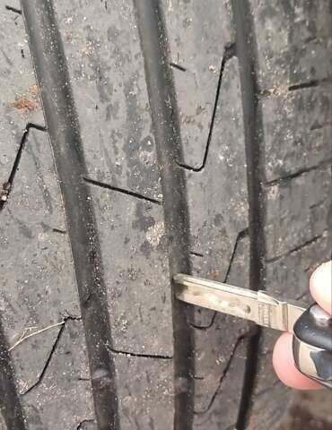 Серый Фольксваген Пассат, объемом двигателя 1.8 л и пробегом 320 тыс. км за 5900 $, фото 14 на Automoto.ua