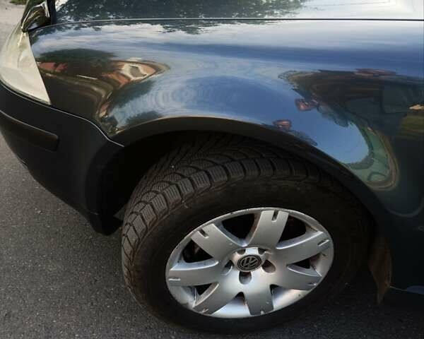 Сірий Фольксваген Пассат, об'ємом двигуна 1.9 л та пробігом 334 тис. км за 5000 $, фото 13 на Automoto.ua