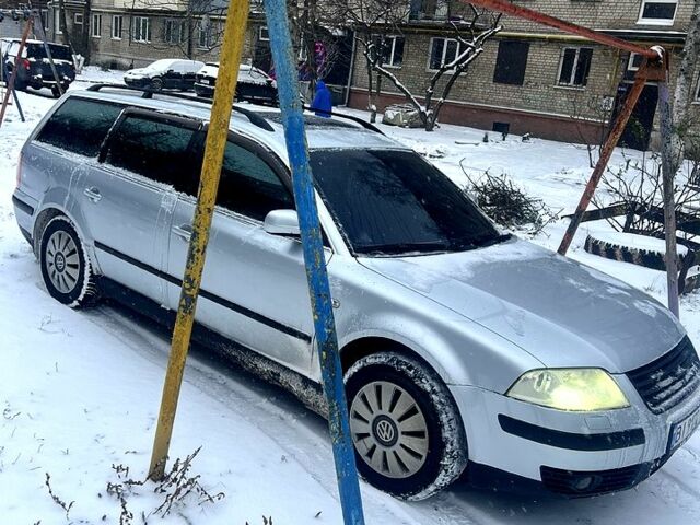 Сірий Фольксваген Пассат, об'ємом двигуна 2 л та пробігом 320 тис. км за 4850 $, фото 1 на Automoto.ua