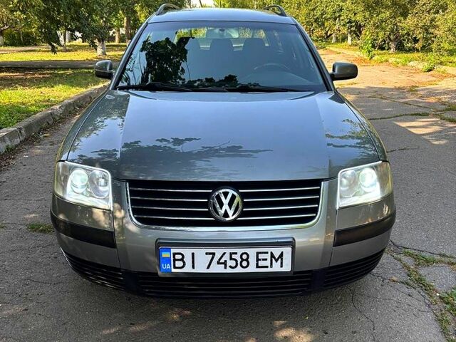 Серый Фольксваген Пассат, объемом двигателя 1.6 л и пробегом 284 тыс. км за 4500 $, фото 1 на Automoto.ua