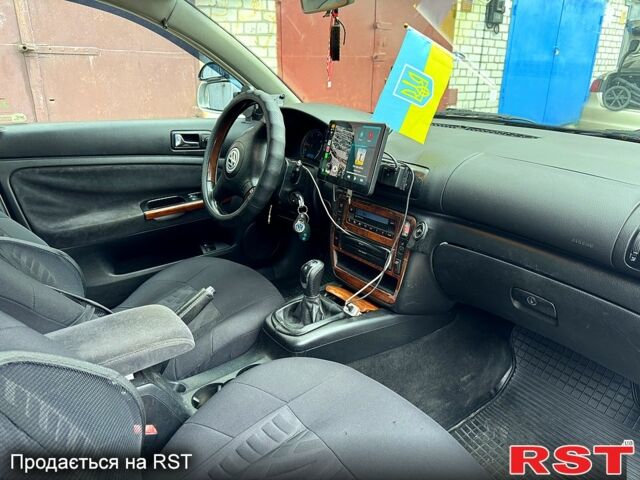 Серый Фольксваген Пассат, объемом двигателя 1.9 л и пробегом 268 тыс. км за 4700 $, фото 1 на Automoto.ua