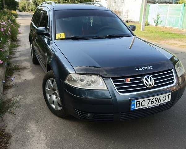 Сірий Фольксваген Пассат, об'ємом двигуна 1.9 л та пробігом 334 тис. км за 5000 $, фото 19 на Automoto.ua