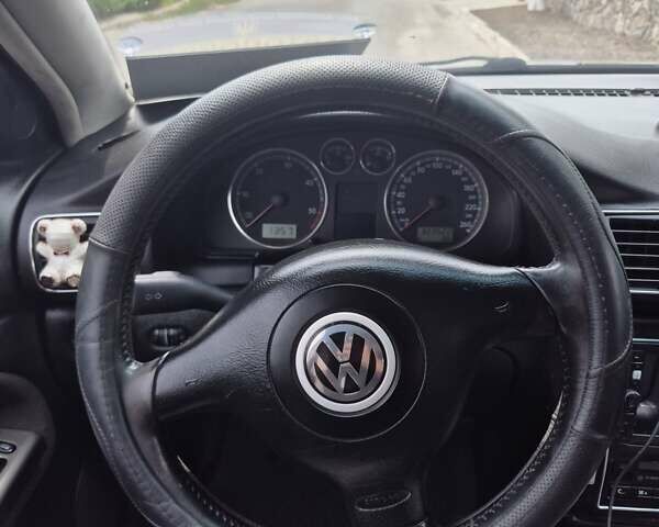 Серый Фольксваген Пассат, объемом двигателя 1.9 л и пробегом 323 тыс. км за 5500 $, фото 2 на Automoto.ua