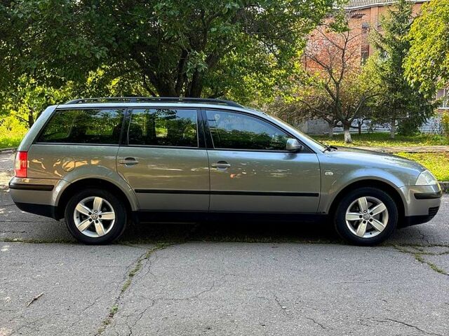 Серый Фольксваген Пассат, объемом двигателя 1.6 л и пробегом 284 тыс. км за 4500 $, фото 5 на Automoto.ua