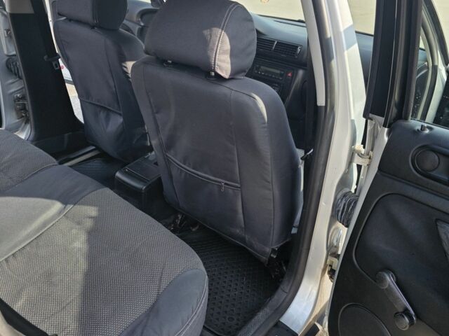 Серый Фольксваген Пассат, объемом двигателя 1.6 л и пробегом 210 тыс. км за 5600 $, фото 8 на Automoto.ua