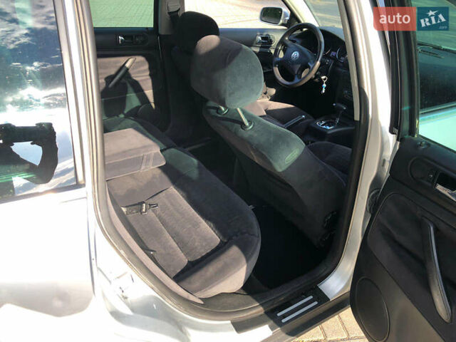 Сірий Фольксваген Пассат, об'ємом двигуна 1.9 л та пробігом 250 тис. км за 4400 $, фото 9 на Automoto.ua