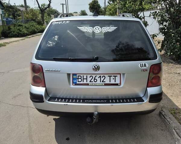 Серый Фольксваген Пассат, объемом двигателя 1.9 л и пробегом 323 тыс. км за 5500 $, фото 6 на Automoto.ua