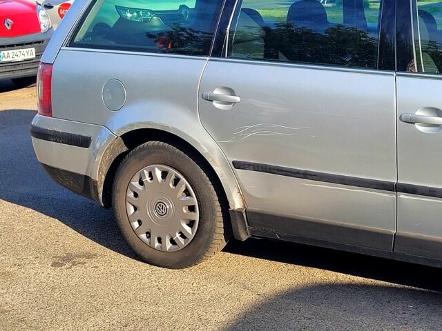 Сірий Фольксваген Пассат, об'ємом двигуна 1.6 л та пробігом 292 тис. км за 3499 $, фото 2 на Automoto.ua