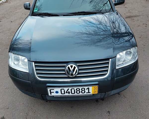 Серый Фольксваген Пассат, объемом двигателя 1.6 л и пробегом 231 тыс. км за 5500 $, фото 1 на Automoto.ua