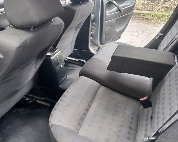 Сірий Фольксваген Пассат, об'ємом двигуна 1.78 л та пробігом 288 тис. км за 5500 $, фото 11 на Automoto.ua