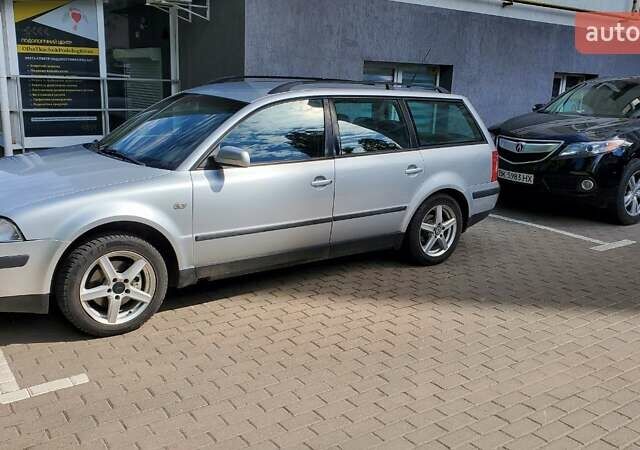 Сірий Фольксваген Пассат, об'ємом двигуна 1.6 л та пробігом 220 тис. км за 4400 $, фото 1 на Automoto.ua