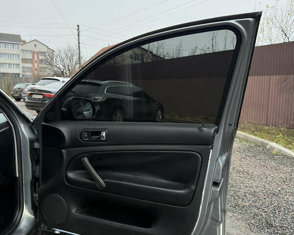 Сірий Фольксваген Пассат, об'ємом двигуна 1.9 л та пробігом 350 тис. км за 4450 $, фото 34 на Automoto.ua