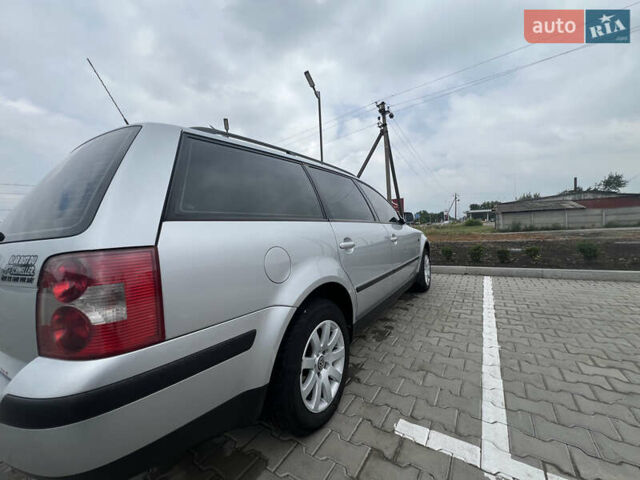 Серый Фольксваген Пассат, объемом двигателя 1.6 л и пробегом 232 тыс. км за 5000 $, фото 3 на Automoto.ua