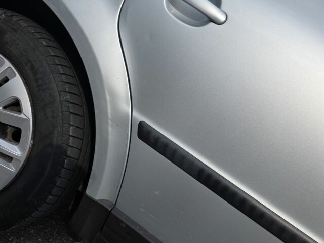 Серый Фольксваген Пассат, объемом двигателя 1.6 л и пробегом 210 тыс. км за 5600 $, фото 5 на Automoto.ua