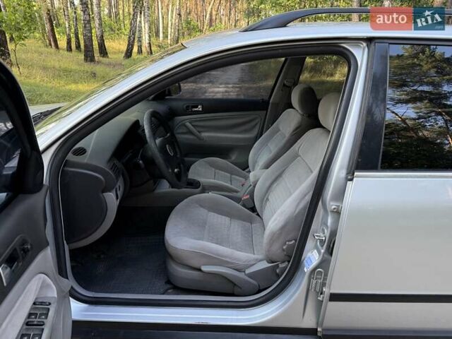 Серый Фольксваген Пассат, объемом двигателя 1.98 л и пробегом 250 тыс. км за 4400 $, фото 12 на Automoto.ua