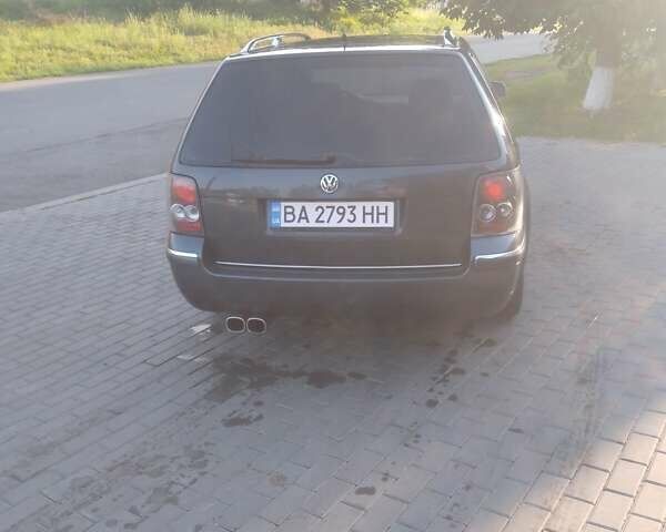 Серый Фольксваген Пассат, объемом двигателя 1.6 л и пробегом 250 тыс. км за 5050 $, фото 9 на Automoto.ua