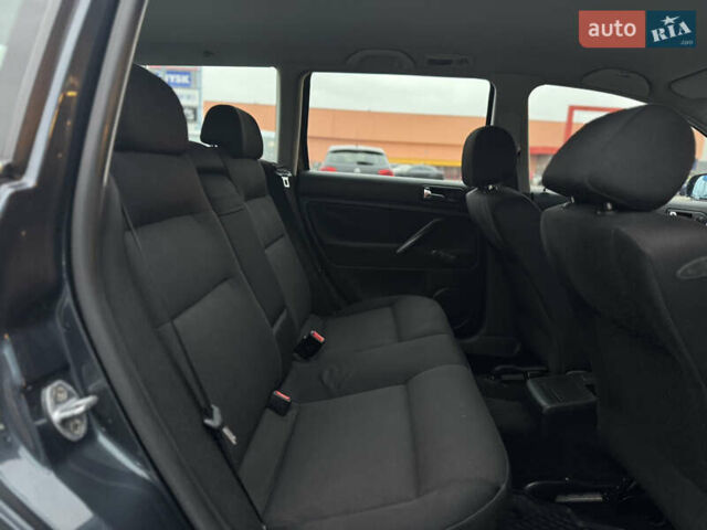 Серый Фольксваген Пассат, объемом двигателя 2 л и пробегом 254 тыс. км за 3990 $, фото 8 на Automoto.ua