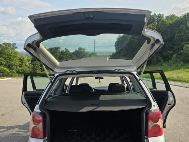 Серый Фольксваген Пассат, объемом двигателя 1.6 л и пробегом 210 тыс. км за 5600 $, фото 13 на Automoto.ua