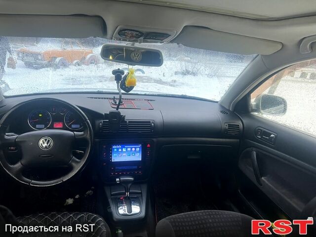 Сірий Фольксваген Пассат, об'ємом двигуна 2 л та пробігом 320 тис. км за 4850 $, фото 4 на Automoto.ua