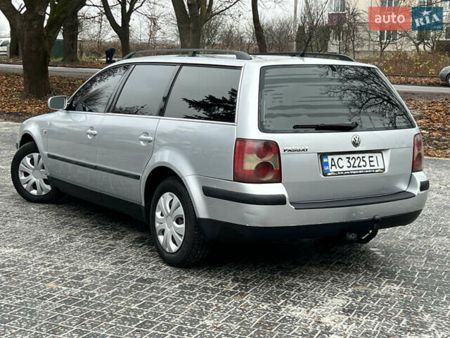 Серый Фольксваген Пассат, объемом двигателя 1.6 л и пробегом 246 тыс. км за 3350 $, фото 5 на Automoto.ua