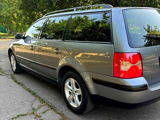 Серый Фольксваген Пассат, объемом двигателя 1.6 л и пробегом 284 тыс. км за 4500 $, фото 7 на Automoto.ua