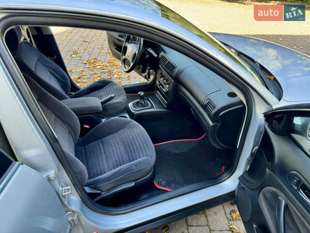 Серый Фольксваген Пассат, объемом двигателя 1.6 л и пробегом 245 тыс. км за 3500 $, фото 13 на Automoto.ua
