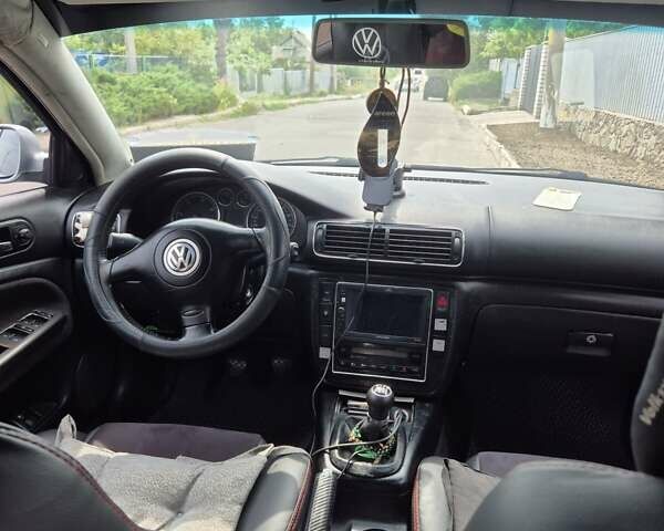 Серый Фольксваген Пассат, объемом двигателя 1.9 л и пробегом 323 тыс. км за 5500 $, фото 1 на Automoto.ua