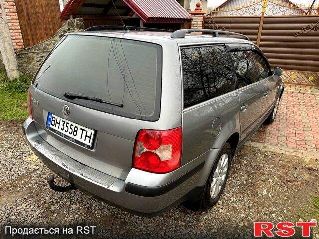 Серый Фольксваген Пассат, объемом двигателя 1.6 л и пробегом 270 тыс. км за 3950 $, фото 4 на Automoto.ua