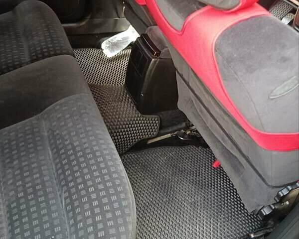 Сірий Фольксваген Пассат, об'ємом двигуна 1.9 л та пробігом 334 тис. км за 5000 $, фото 40 на Automoto.ua